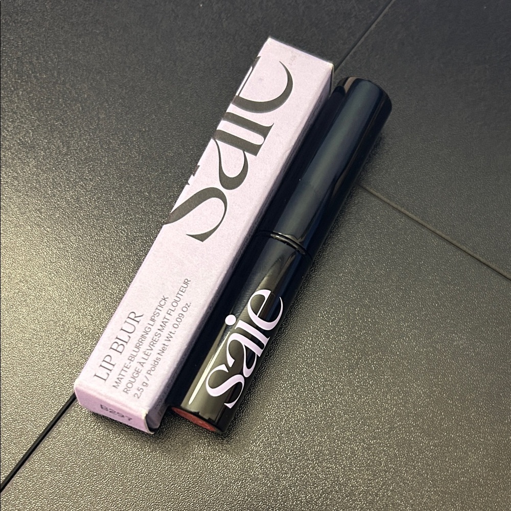 Saie Lip Blur - classic